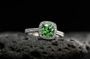 bespoke engagement rings UK trends 2026